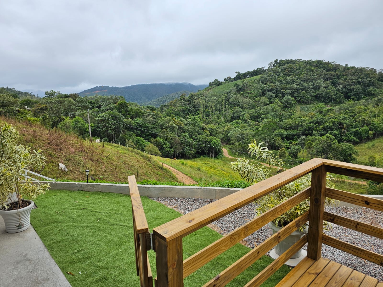 Vista do vale a partir do deck